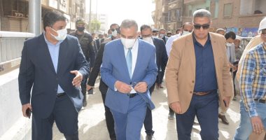 محافظ سوهاج يتفقد مشروعات الطرق والكباري بالبلينا وجرجا بتكلفة 301 مليون جنيه