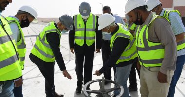 محافظ قنا يتفقد الأعمال النهائية لإنشاء محطة معالجة الصرف الصحى بالأشراف البحرية