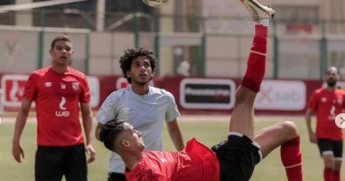 بدر بانون لحظة تسجيله هدف بتسديدة مقصية مزدوجة فى تدريبات الأهلى .. فيديو وصور