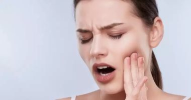 7 علاجات منزلية فعالة لتخفيف آلام ضرس العقل.. منها النعناع والقرنفل