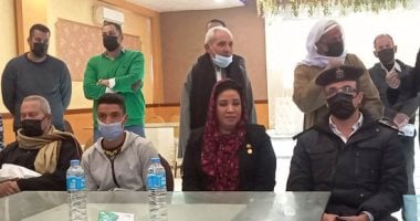 نشوى الديب تنجح فى إنهاء خصومة ثأرية منذ 7 سنوات بإمبابة.. فيديو وصور