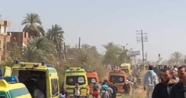 5 صور تبرز تحركات الإسعاف المكثفة مع وقوع حادث قطارى سوهاج لإنقاذ المصابين