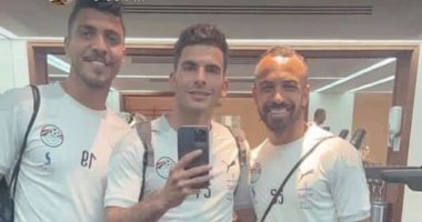 لاعبو المنتخب يرفعون شعار "الروح الرياضية أولاً ".. صور