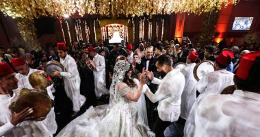 مصطفى قمر والليثى يشعلان زفاف عز المعذور وفاطمة المصرى.. وأحمد برادة مفاجأة الحفل