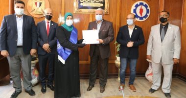 محافظة السويس تحتفل بتكريم الأمهات المثاليات ويوم اليتيم واليوم العالمى للمرأة
