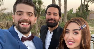 7 صور جديدة من كواليس تصوير حكاية "لو كنت يوم أنساك" بمسلسل حلوة الدنيا سكر