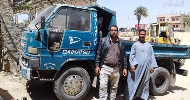 قصة لودر وقلاب أنقذا حياة المصابين بحادث قطارى سوهاج.. صور