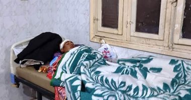 "اليوم السابع" يلتقى مصابي حادث قطارى سوهاج داخل المستشفيات‎.. صور
