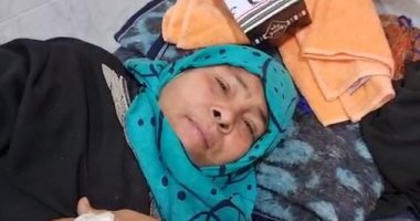 سيدة قطار سوهاج الباكية.. الست سمرا طردها ابنها من البيت ونجاها الله من الموت.. لايف