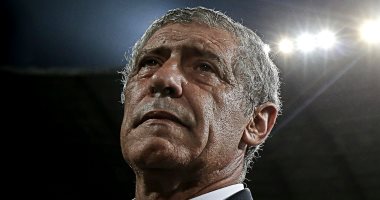 صربيا ضد البرتغال.. فرناندو سانتوس يصل للمباراة 1000 بمسيرته التدريبية