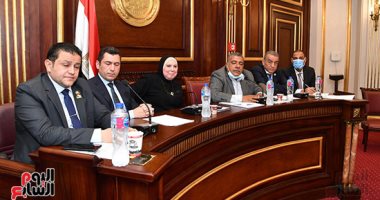 وزيرة الصناعة: إصدار لائحة قانون المشروعات الصغيرة خلال أسبوع