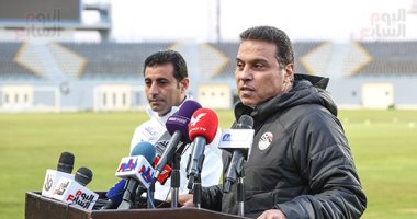 حسام البدرى يعتمد طريقة 4 - 3 - 3 فى المنتخب بتصفيات كأس العالم