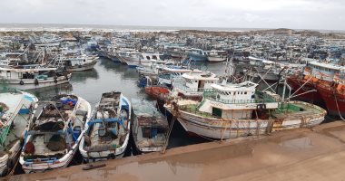 استئناف حركة الملاحة بميناء البرلس وانطلاق 180 مركب صيد عقب توقفها أمس