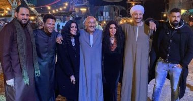 أحمد السقا ونجلاء بدر ومحمد سامي بصورة جديدة من كواليس "نسل الأغراب"