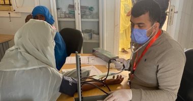 قوافل طبية وتوعية لعلاج المرضى مجانا فى البحر الأحمر والدقهلية.. صور