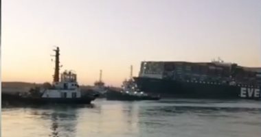 رئيس هيئة قناة السويس: نجحنا فى الحفاظ على السفينة الجانحة من تسريب الوقود