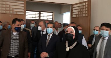 وزيرة التجارة والصناعة تتفقد عدد من المصانع بالمجمع الصناعى فى المحلة.. لايف