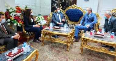 محافظ البحيرة يستقبل سفير بيلاروسيا لتوقيع بروتوكول تبادل تجارى.. صور
