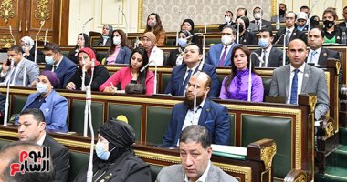 مجلس النواب يقف دقيقة حداد على رحيل النائبة فرحة الشناوى..صور