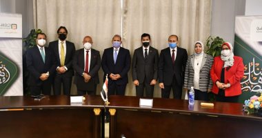 وزارة الشباب والرياضة والبنك الأهلي يوقعان بروتوكول لإنشاء فروع للبنك بمراكز الشباب