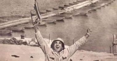 صاحب صورة النصر أثناء تعويم سفينة قناة السويس لـ"اليوم السابع": رددت الله أكبر.. ربط صورتي ببطل نصر أكتوبر شرف كبير.. حققنا المعجزة ولم نلتفت لكلام المحبطين.. على العوامي: افرحوا ببلدكم واطمنوا.. فيديو وصور