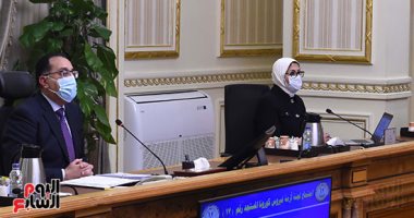 بدء اجتماع لجنة إدارة أزمة فيروس كورونا برئاسة مصطفى مدبولى