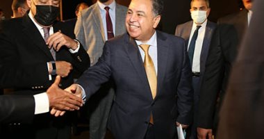 وزير المالية: نستهدف تحقيق 5.5% معدل نمو العام المالى الجارى.. ويعلن زيادة مساهمة القطاع الخاص لـ50% بالاقتصاد.. وطرح شركة حكومية هذا الشهر.. و55% من اقتصاد مصر غير رسمى.. وضمه للضرائب بالإيصال الإلكترونى
