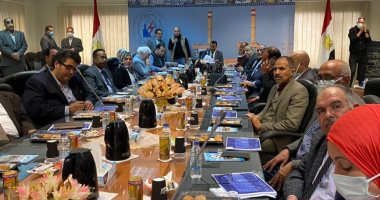 وفد لجنة الطاقة بالنواب يصل محطة توليد الكهرباء البخارية بالسخنة.. صور