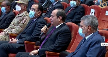الرئيس السيسى يكرر التحية لهيئة قناة السويس: الأزمة كبيرة وعدت بدون خسائر