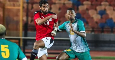 احتفال أحمد ياسر ريان بالظهور الأول له بقميص منتخب مصر .. صور