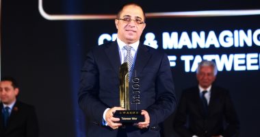تكريم الدكتور أحمد شلبى الرئيس التنفيذي والعضو المنتدب لشركة تطوير مصر باحتفالية bt100