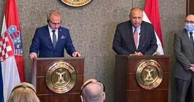 شكرى فى مؤتمر صحفى مع نظيره الكرواتى: نتطلع لتدعيم العلاقات الثنائية بين البلدين .. وزير خارجية كرواتيا: القاهرة لها دور محورى كبير فى المنطقة.. ويؤكد: سنضع أطر لتشجيع رجال الأعمال للاستثمار فى قطاع الغاز  بمصر