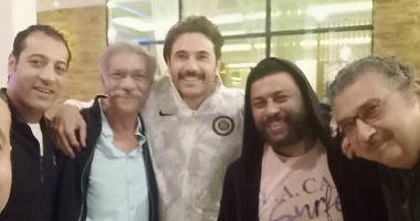أحمد عز وسيد رجب والكداوني ومحمد جمعة فى صورة من كواليس فيلم "الجريمة"