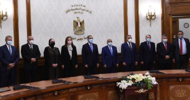 رئيس الوزراء: نحرص على إتاحة فرص عمل بالمحافظات الأكثر احتياجا