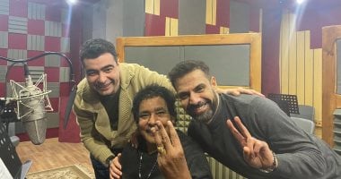 محمد منير وأمير طعيمة وهشام نزيه من كواليس أغنية "أنا مصر" لموكب المومياوات