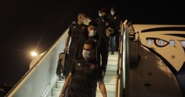 بعثة الأهلى تصل مطار الخرطوم استعدادا لمواجهة المريخ السودانى