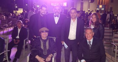 جوائز مهرجان الأقصر للسينما الأفريقية.. الفيلم المصري "للإيجار" يحصد جائزة رضوان الكاشف.. "زنقة كونكا كت" للمخرج المغربى إسماعيل العراقي يحصد جائزة أفضل فيلم طويل.. وشهادة تقدير بمسابقة الأفلام الروائية (صور)