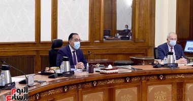 رئيس الوزراء: تكليفات من الرئيس برفع كفاءة وتطوير الموانئ وإنشاء موانئ جديدة