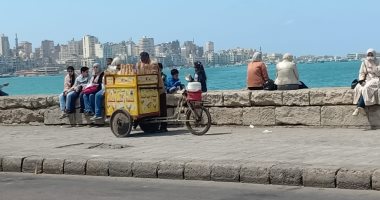 الشتاء يرفض توديع الإسكندرية.. غيوم وطقس غير مستقر فى عروس البحر.. فيديو وصور