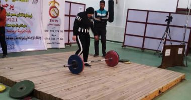 "آية حمادة" بطلة الجمهورية للعام الثالث فى رفع الأثقال للمكفوفين.. صور وفيديو