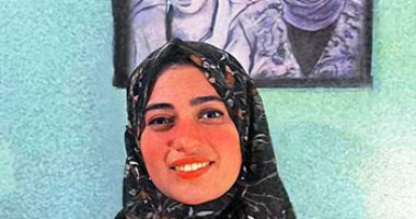  طالبة بجامعة الزقازيق تحصل على أفضل مدربة رسم على مستوى العالم بمسابقة "مانجو" الدولية.. رغدة نبيل : تعلمت على يد رسام المترو الشهير.. اجتزت اختبارات القصة الكرتونية.. وأقمت أول مرسم فى قريتى