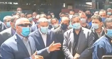 وزير النقل: "الراكب حقه عليا ينبسط بالخدمات ويشعر بالراحة خلال دفعه التذكرة".. فيديو