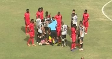 لاعب المريخ يهدر ركلة جزاء أمام الأهلي.. فيديو
