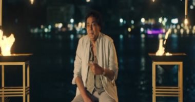 ملوك مصر يبدأون رحلتهم من المتحف المصرى لمتحف الحضارة على صوت محمد منير