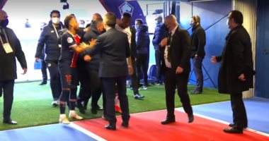 نيمار مهدد بالإيقاف بعد واقعة شجاره مع لاعب ليل في الدوري الفرنسي