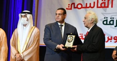 ملتقى الشارقة يكرم الأديب السيد إمام فى أول فاعلياته فى مصر.. صور