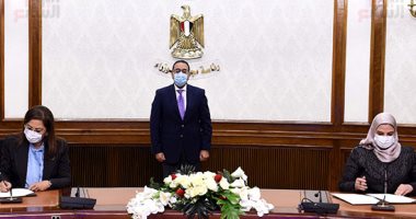 رئيس الوزراء يشهد توقيع مذكرة تفاهم بين "التخطيط والتضامن" لحماية العمالة غير المنتظمة