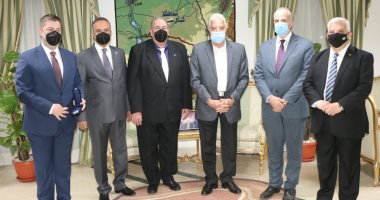 محافظ جنوب سيناء يبحث مع سفير رومانيا سبل تنشيط التعاون فى المجال السياحى