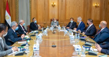 وزير الإنتاج الحربى يبحث مستجدات العمل بإنتاج الطاقة الكهربائية من المخلفات  