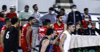 مشادات و احداث شغب فى قمة الاهلى و الزمالك لكرة السلة تحت 20 سنة 
